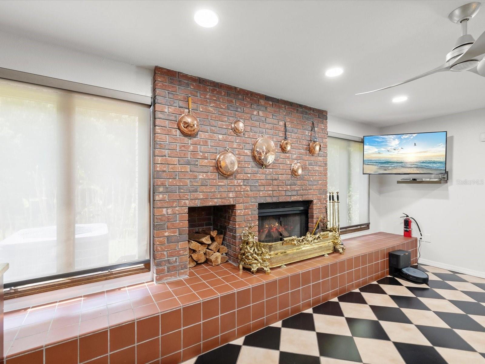 HIDDEN LAKE ESTATES - Residential