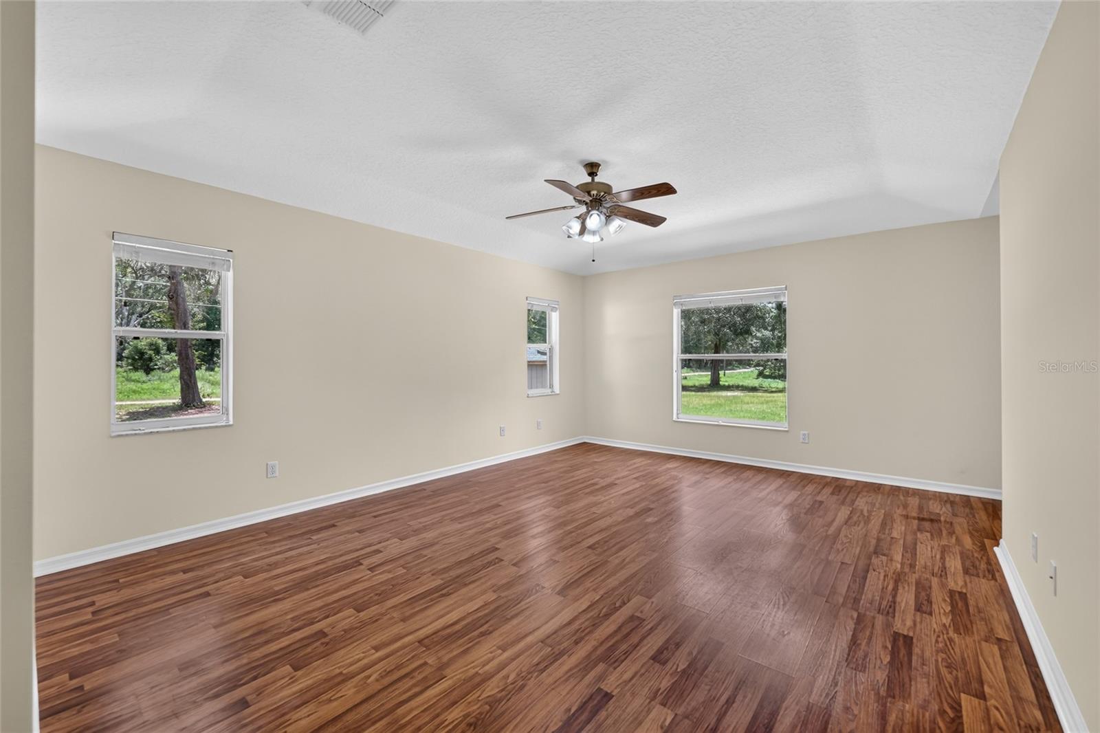 ROLLING RANCH ESTATE - Residential
