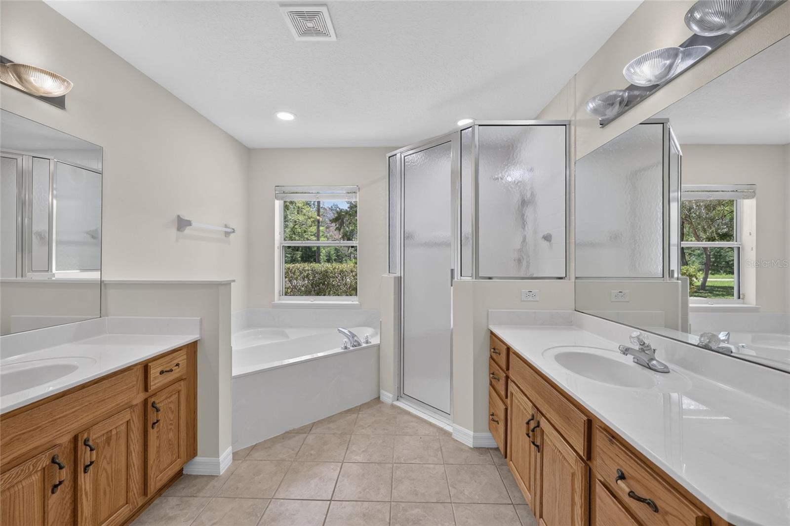 ROLLING RANCH ESTATE - Residential