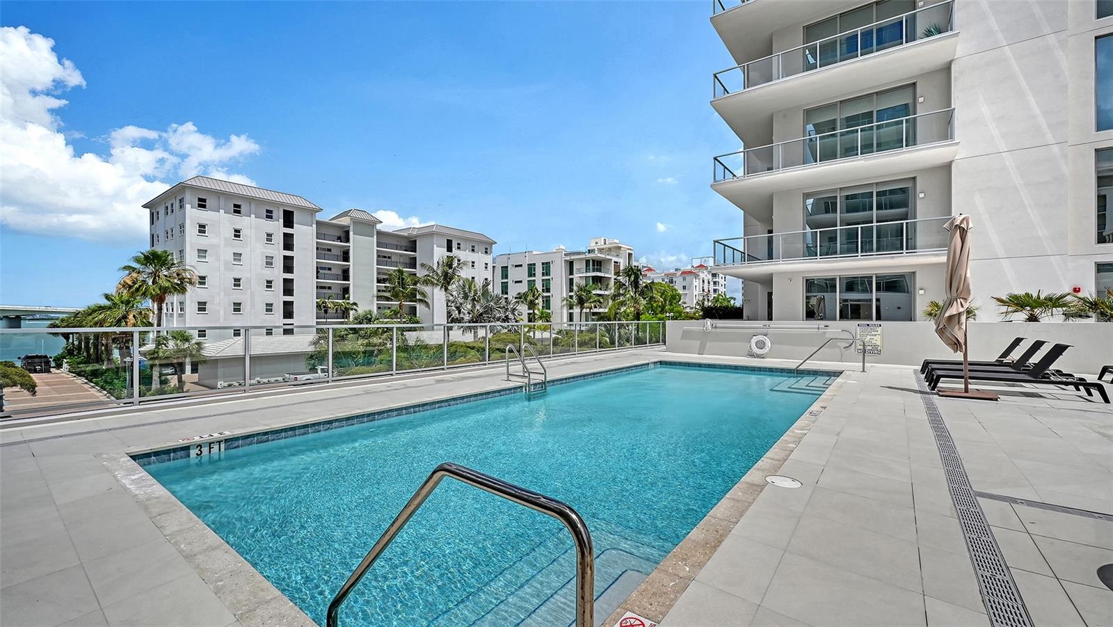 PENINSULA SARASOTA - Residential