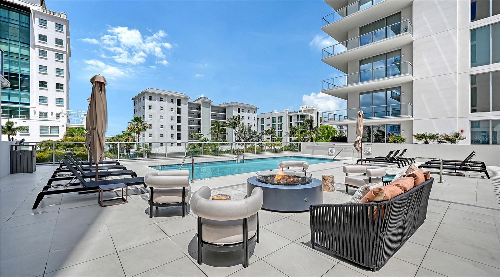 PENINSULA SARASOTA - Residential