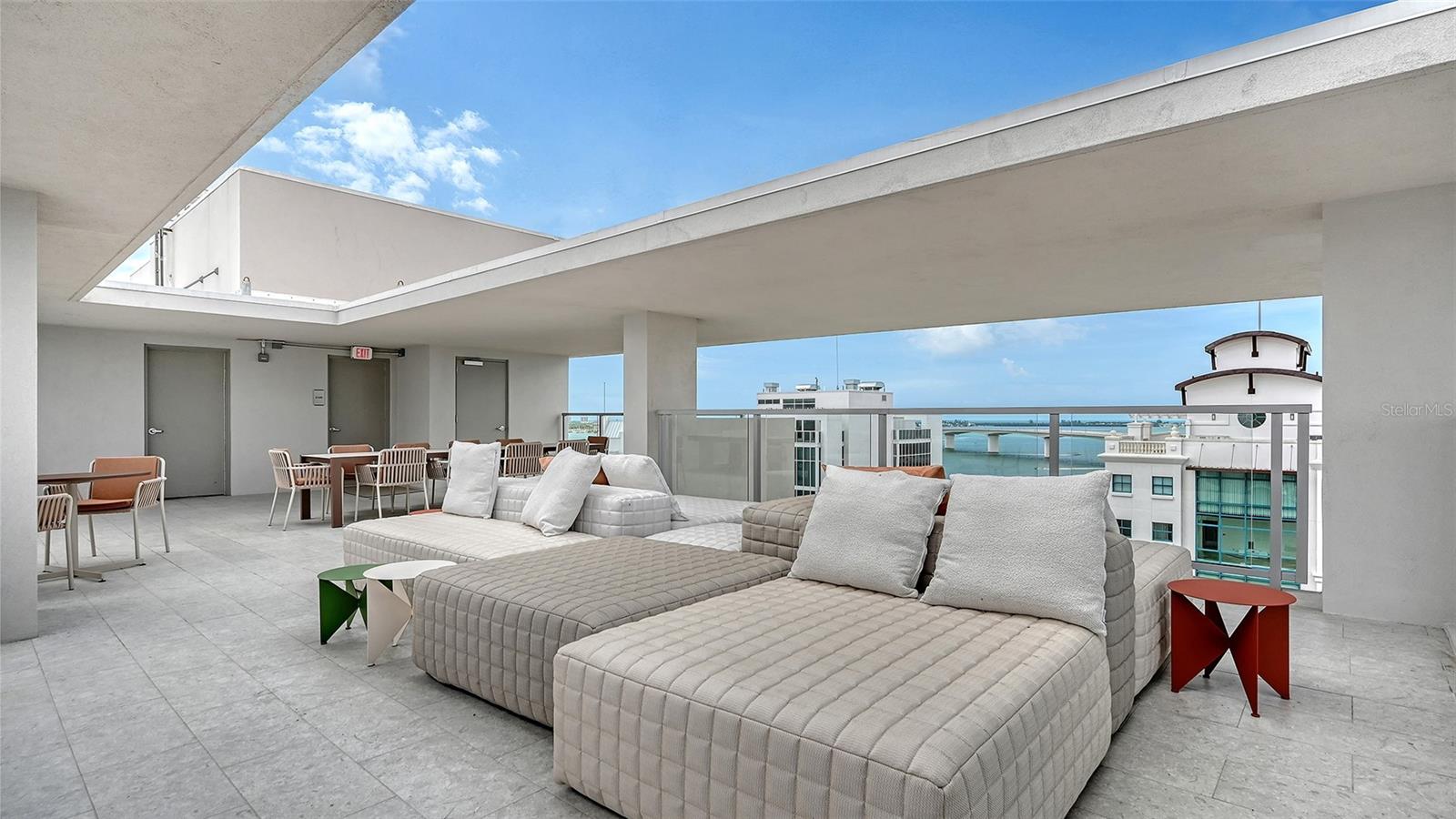 PENINSULA SARASOTA - Residential