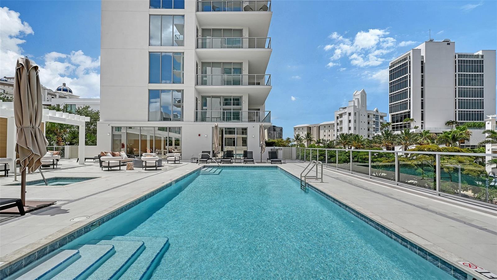 PENINSULA SARASOTA - Residential
