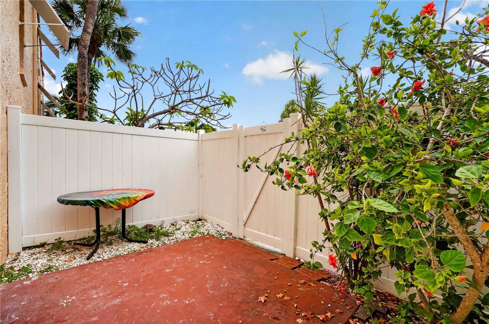 BOCA SHORES CONDO - Residential Lease