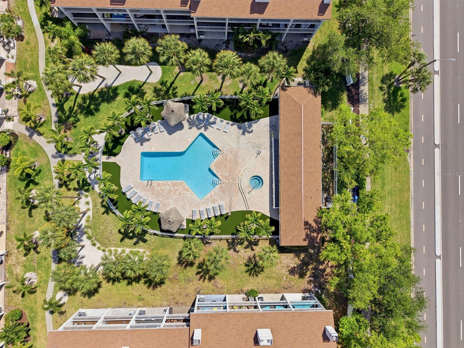 PALMS OF TIERRA - Residential