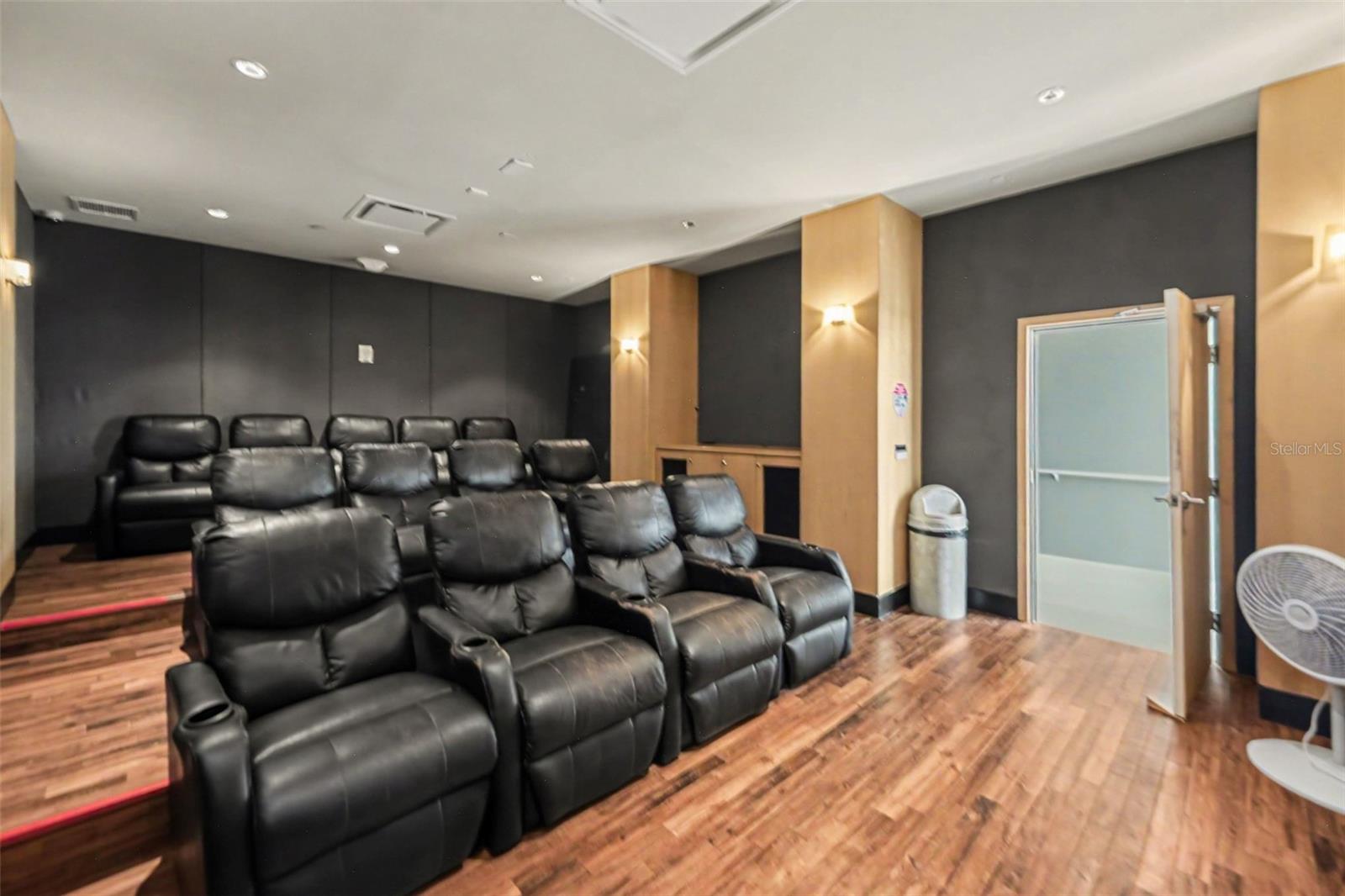 REGATTA BEACH CLUB CONDO - Residential