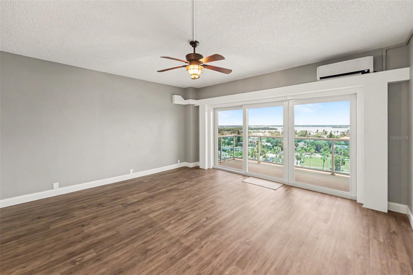REGATTA BEACH CLUB CONDO - Residential