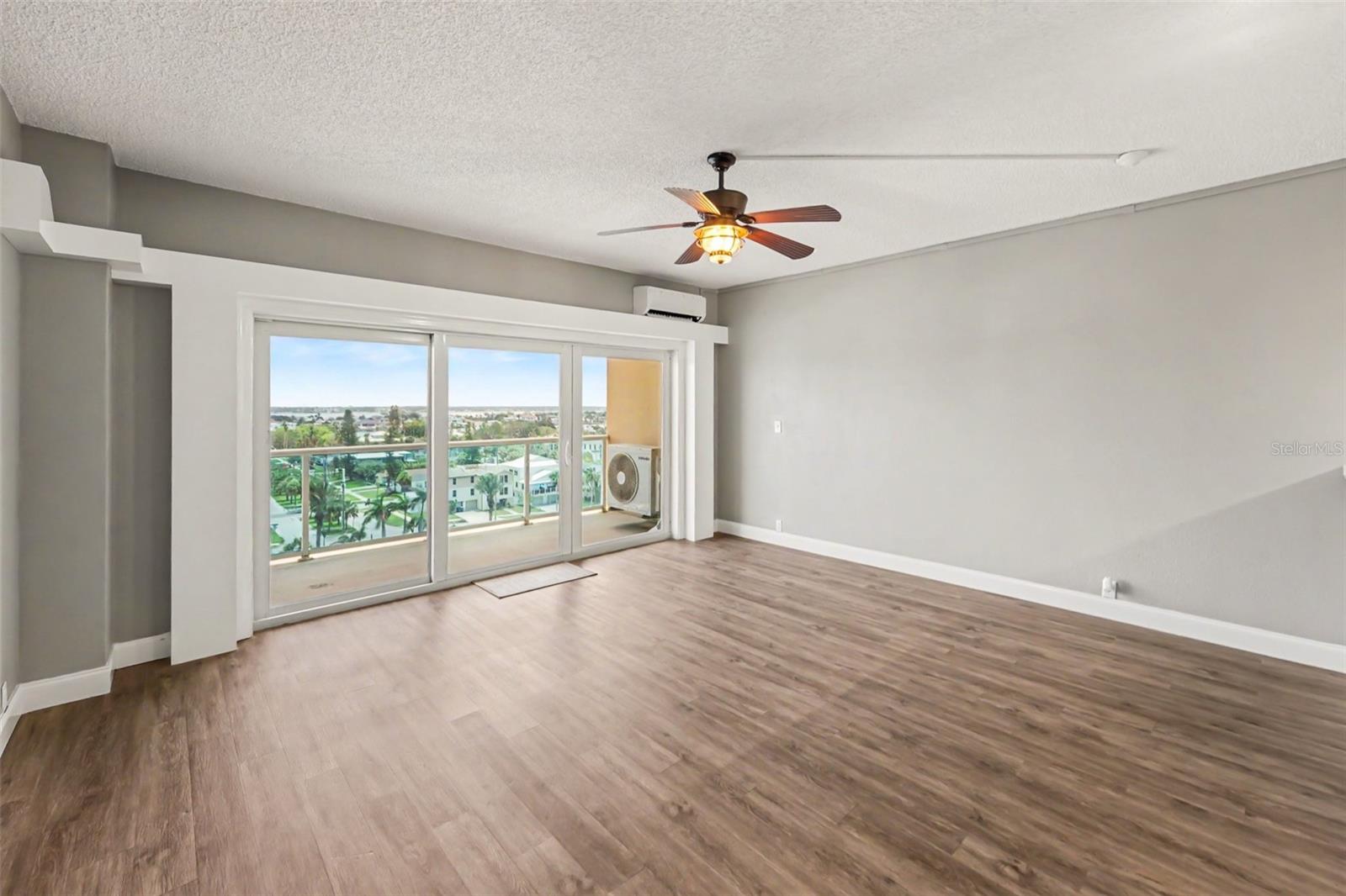 REGATTA BEACH CLUB CONDO - Residential