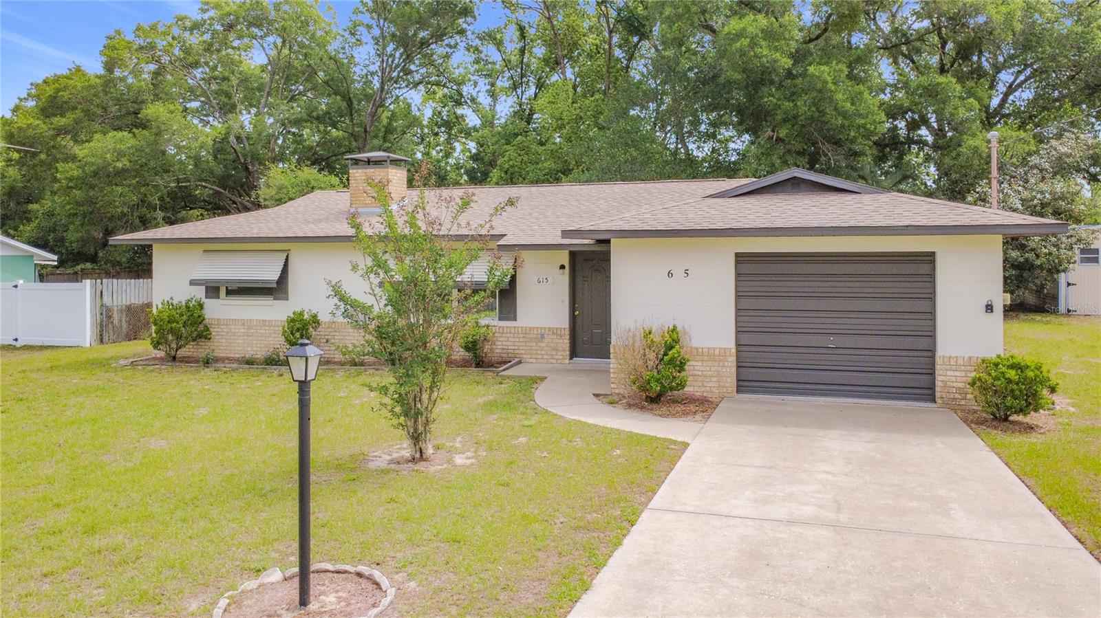 LADY LAKE - Residential