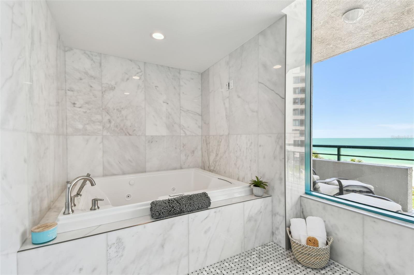ULTIMAR THREE CONDO - Residential