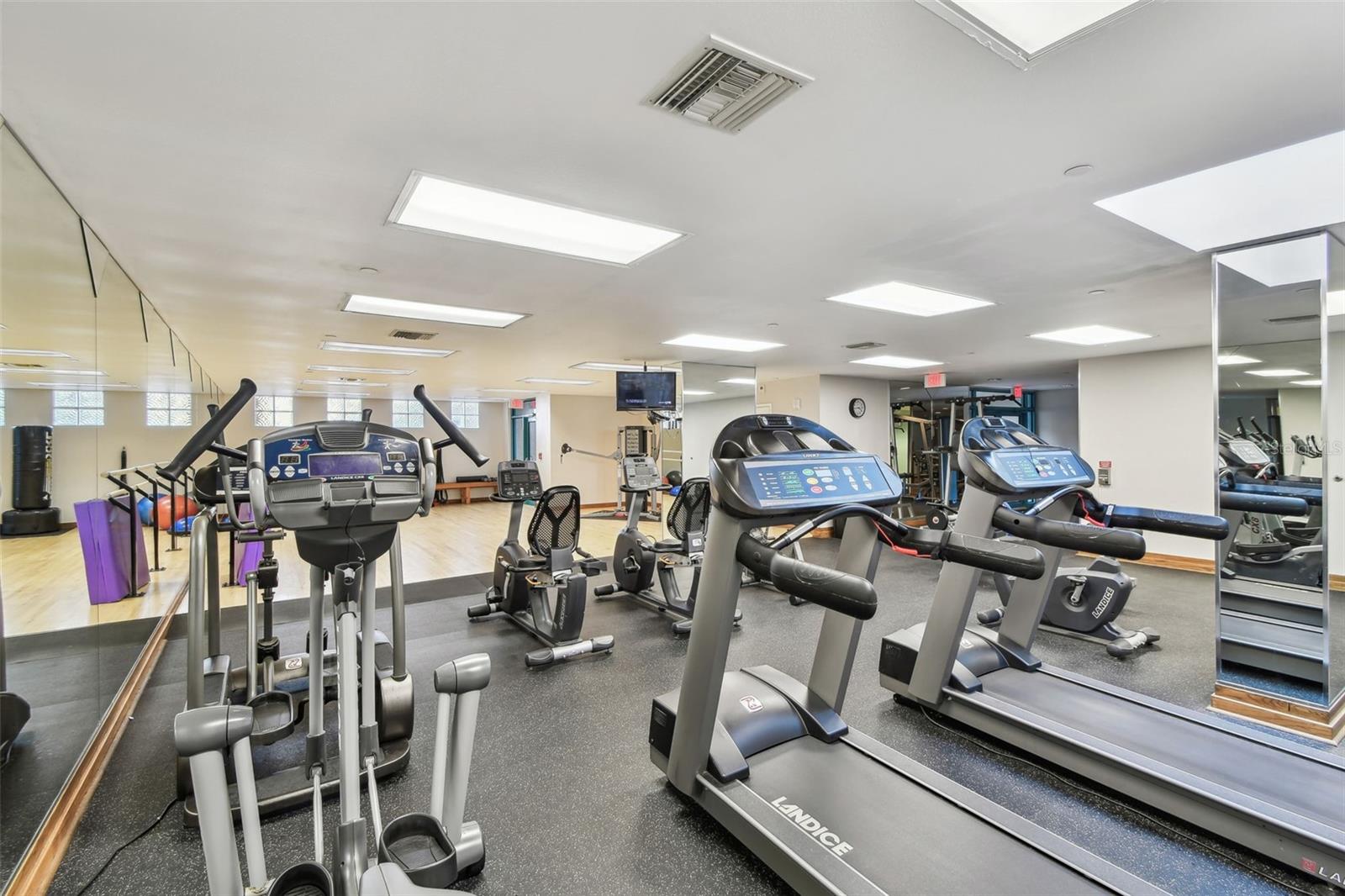 ULTIMAR THREE CONDO - Residential