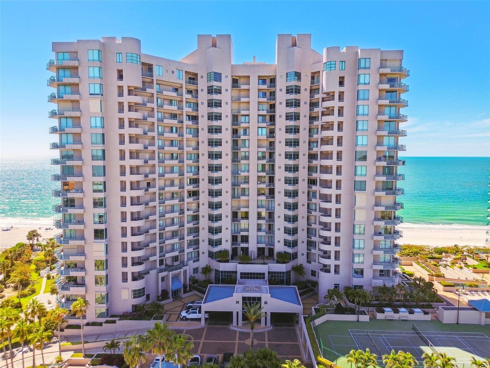 ULTIMAR THREE CONDO - Residential