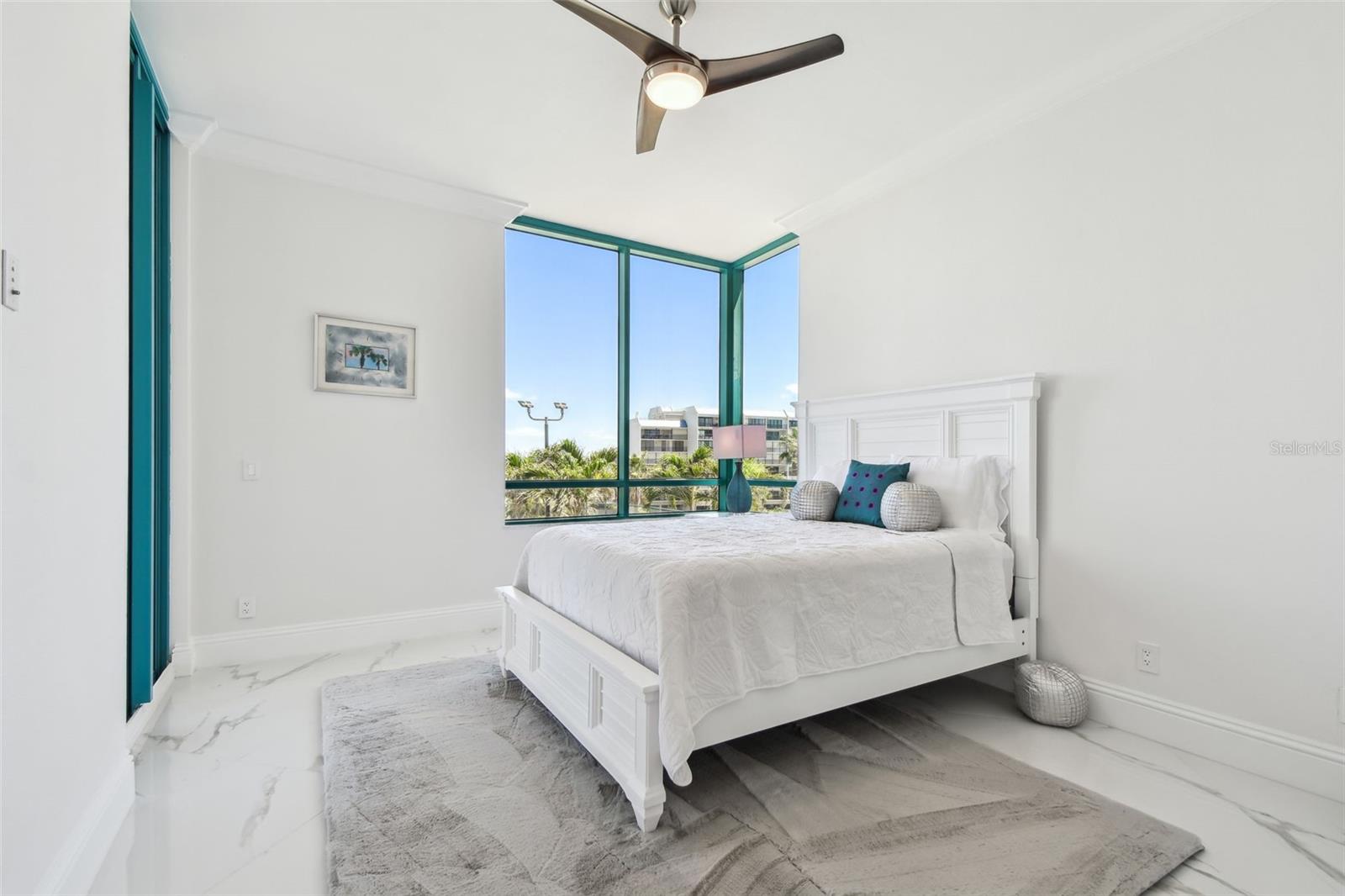 ULTIMAR THREE CONDO - Residential