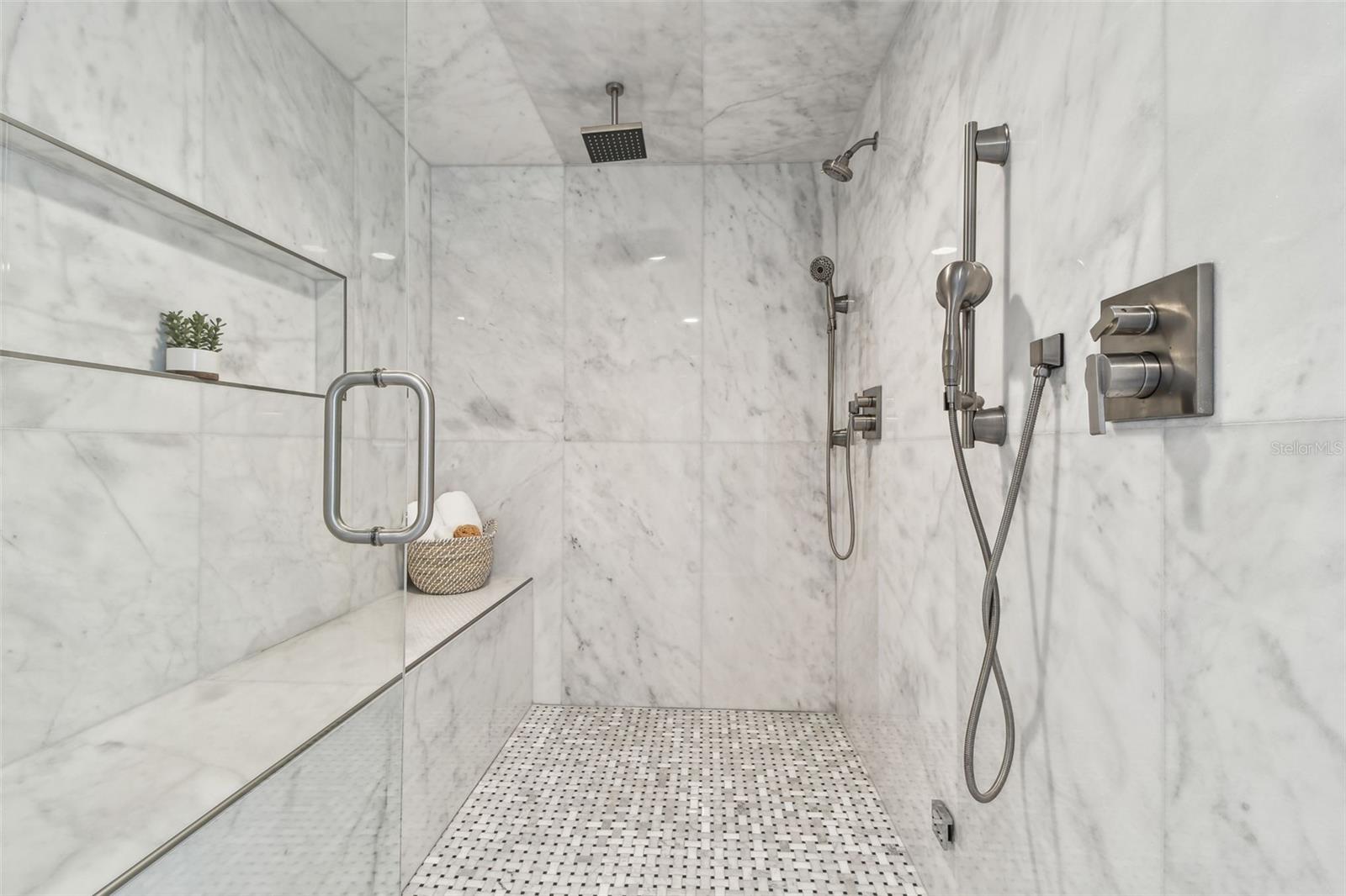 ULTIMAR THREE CONDO - Residential