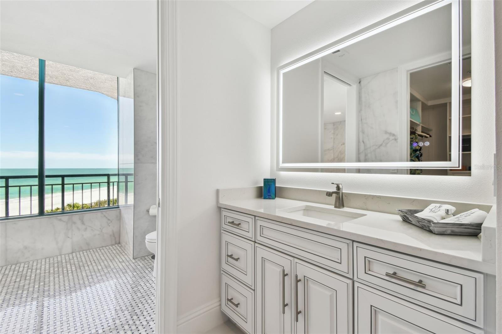 ULTIMAR THREE CONDO - Residential