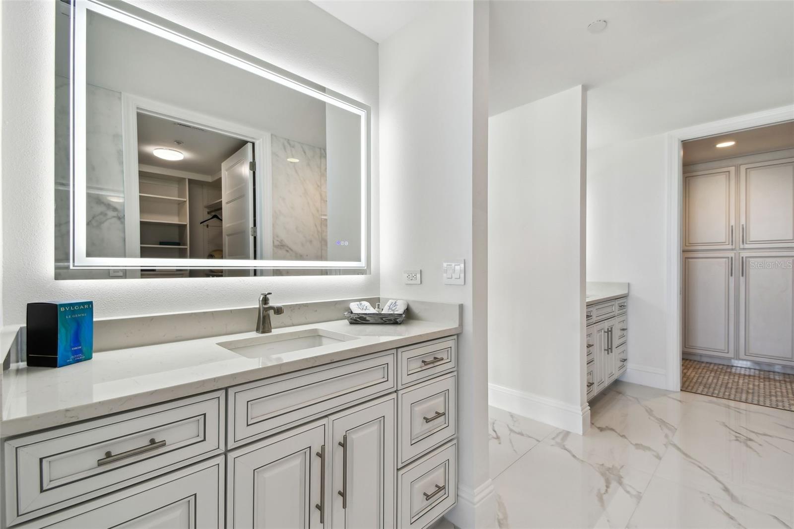 ULTIMAR THREE CONDO - Residential