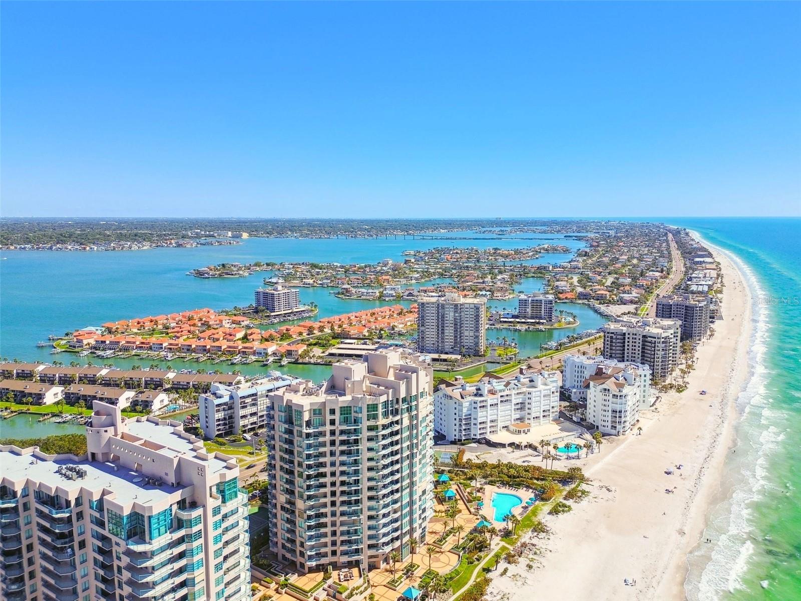 ULTIMAR THREE CONDO - Residential