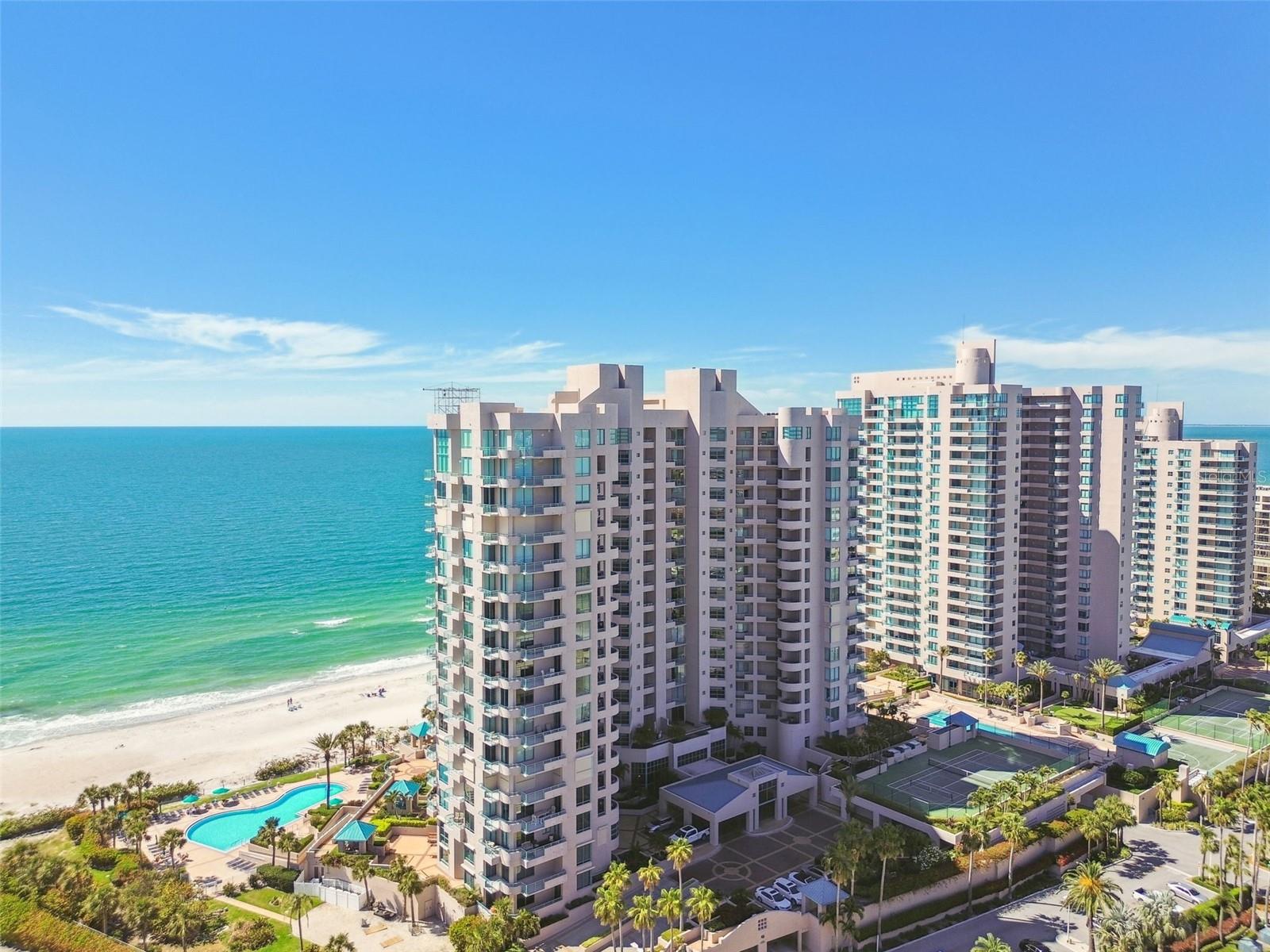 ULTIMAR THREE CONDO - Residential