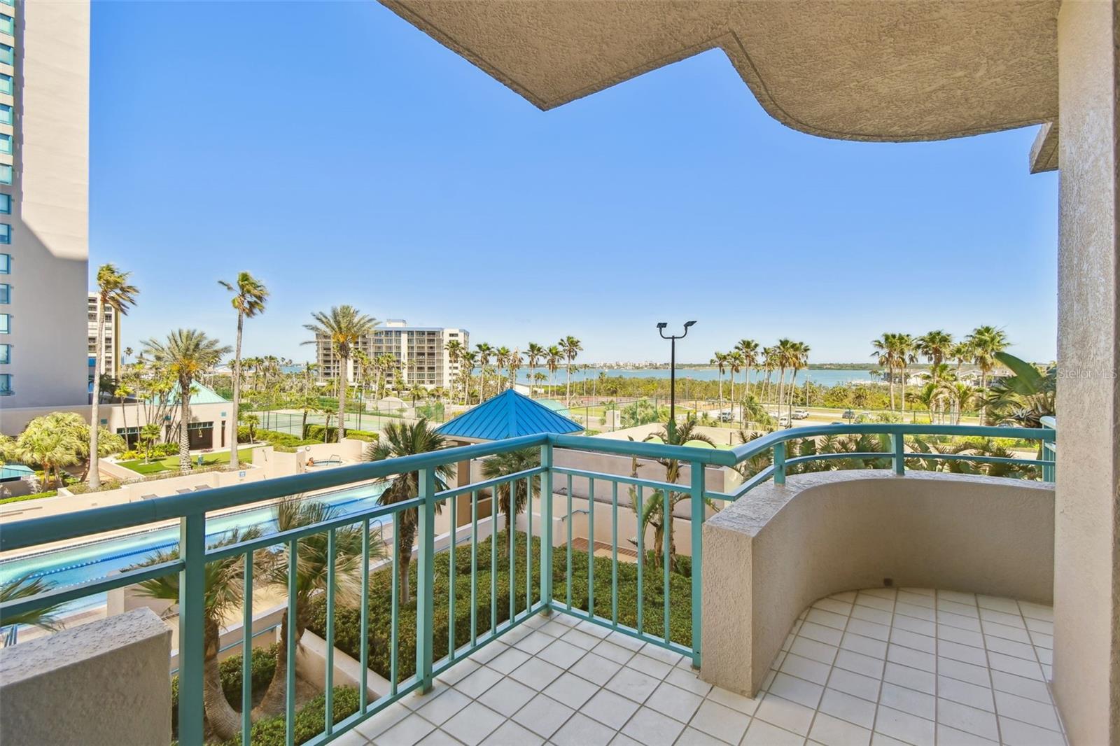 ULTIMAR THREE CONDO - Residential