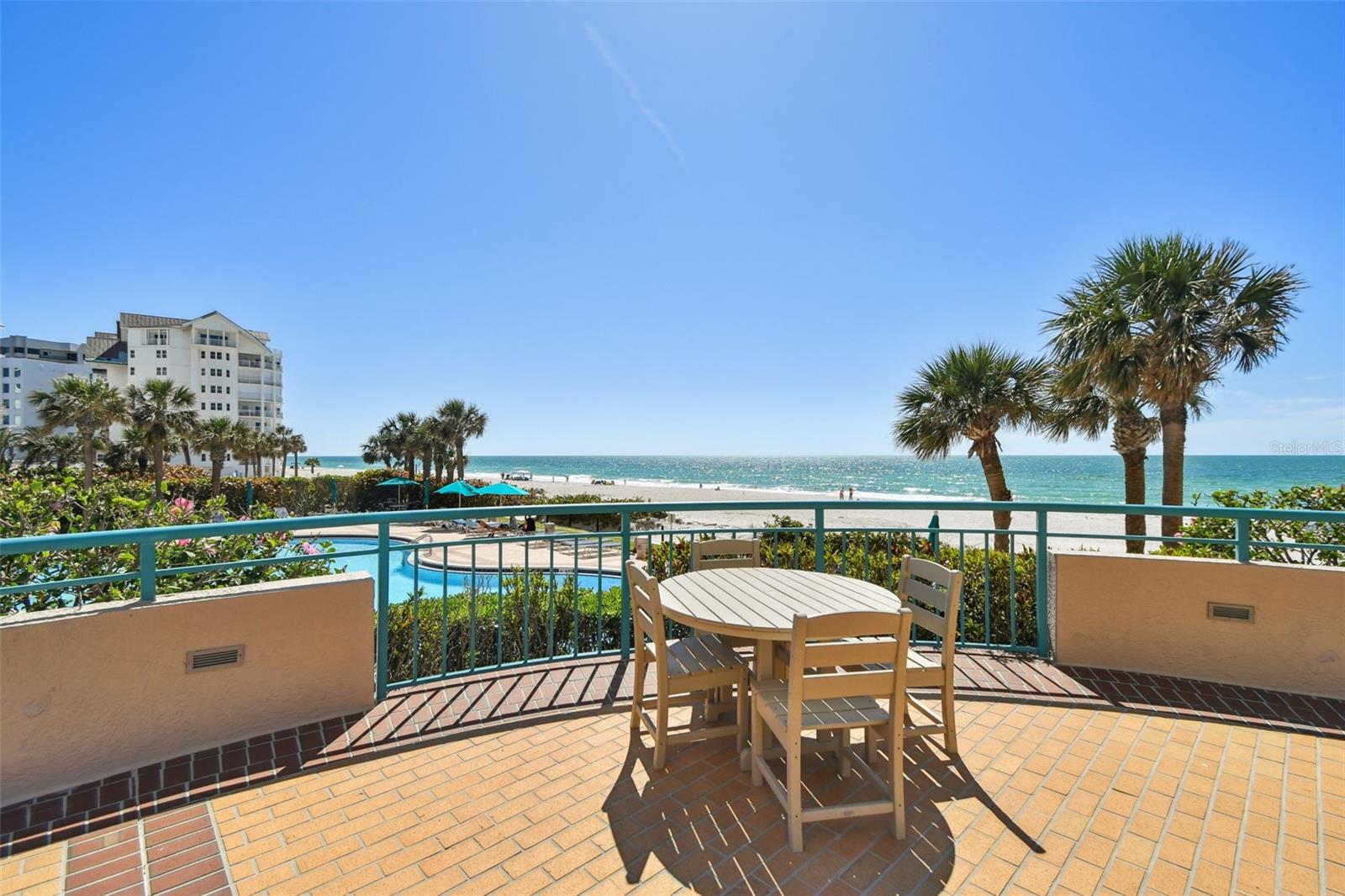 ULTIMAR THREE CONDO - Residential
