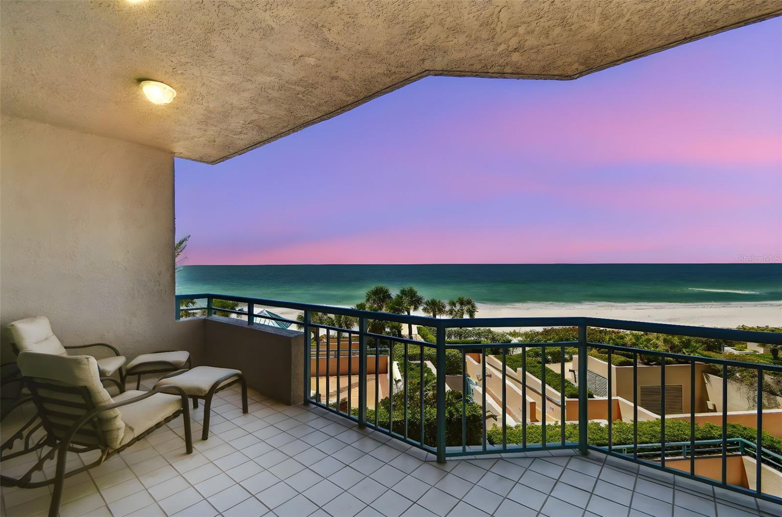 ULTIMAR THREE CONDO - Residential