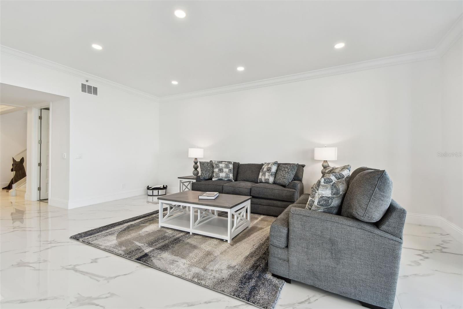 ULTIMAR THREE CONDO - Residential
