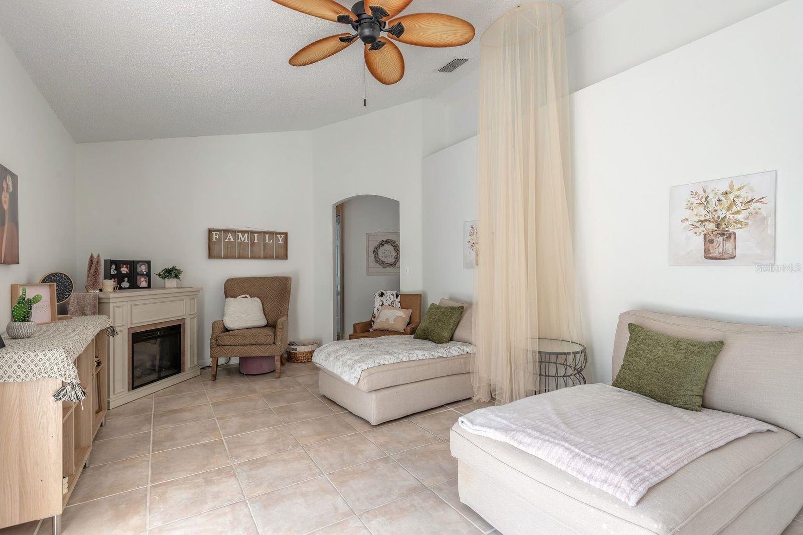 MATANZAS WOODS - Residential