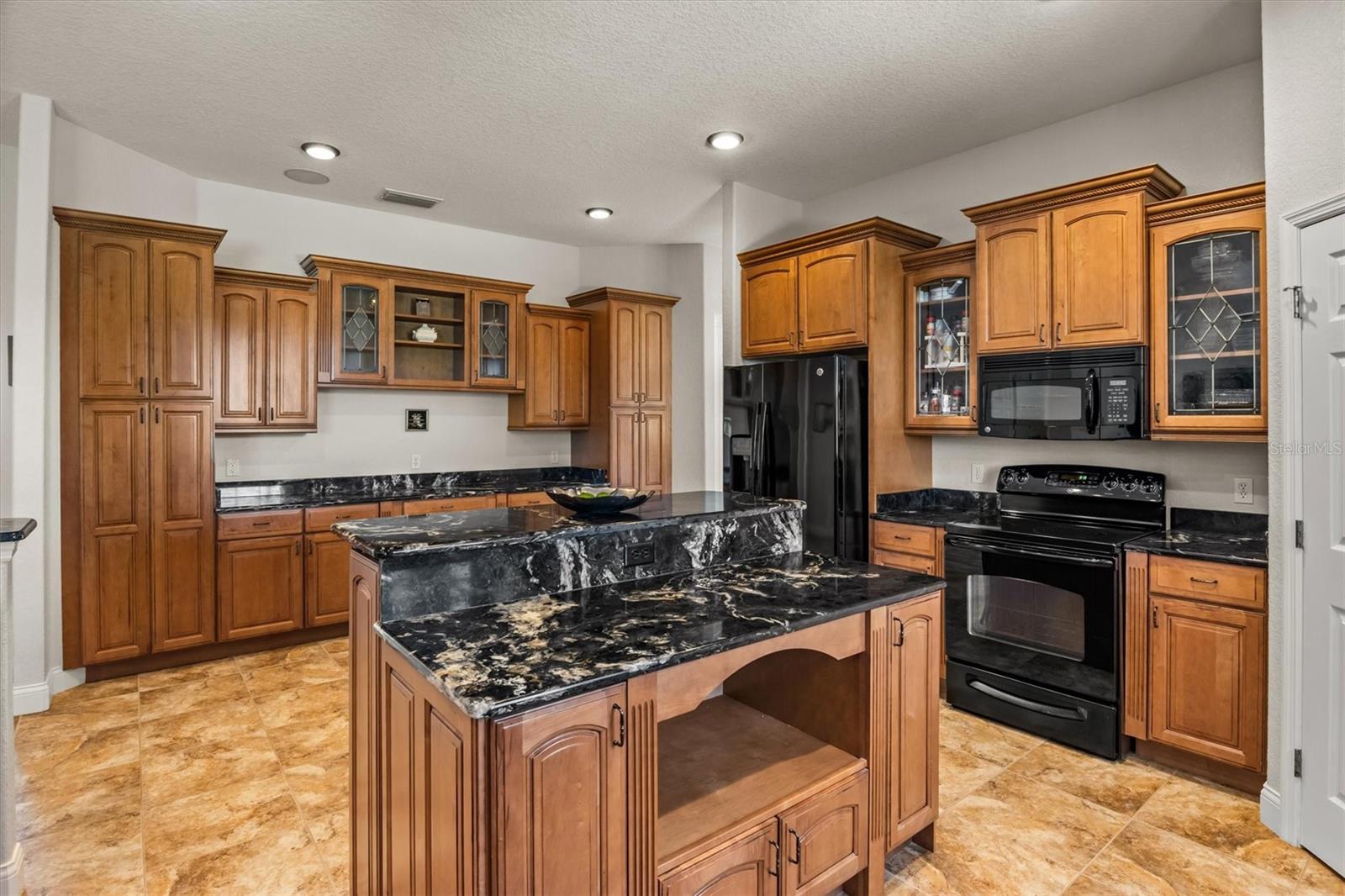 CROOKED LAKE MEADOWS - Residential