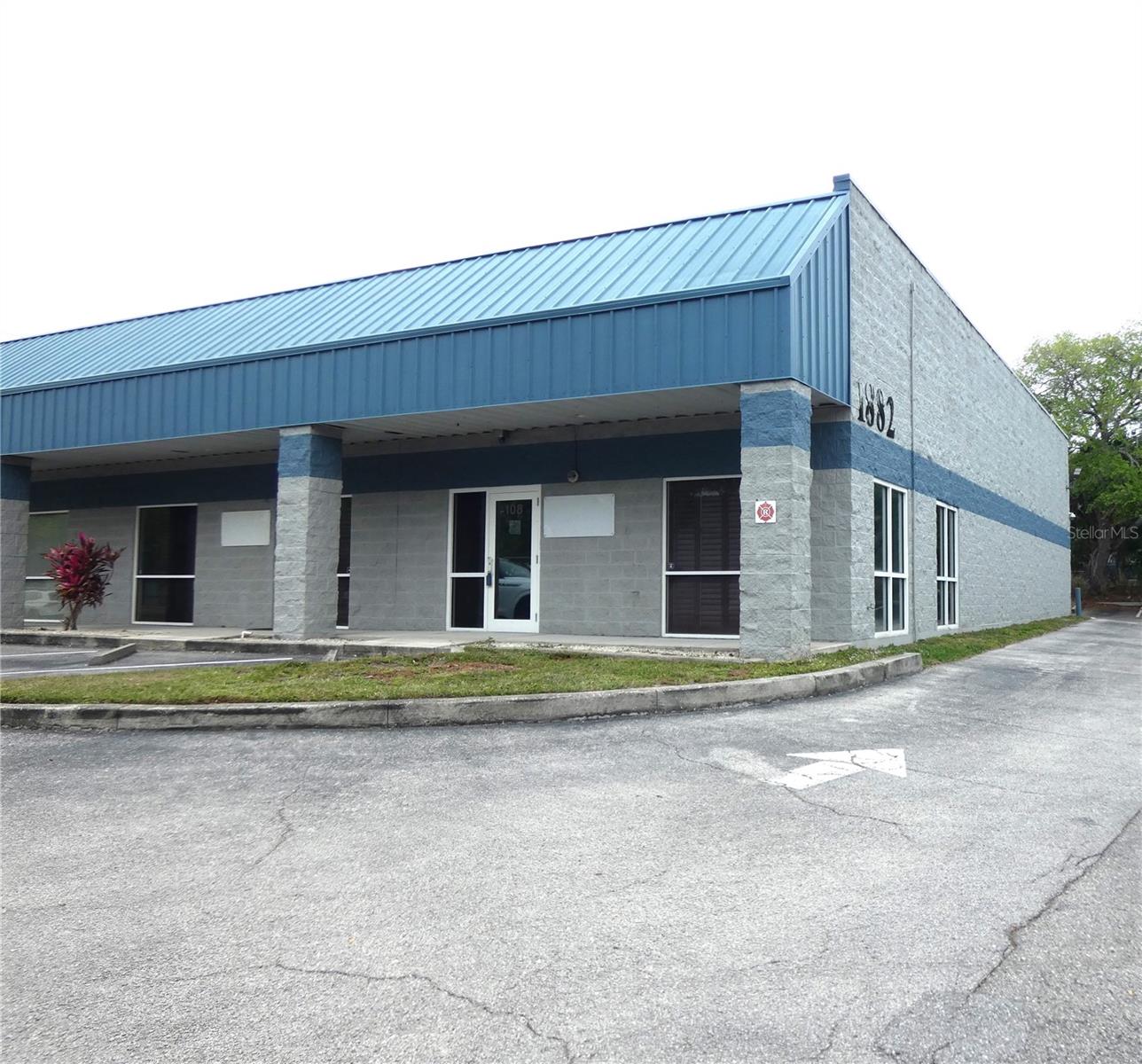 PORTER LAKE PARK - Commercial Sale