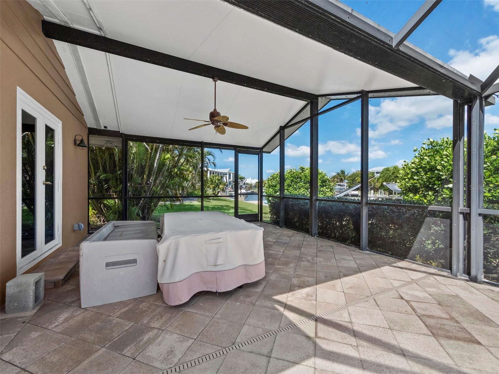 EMERALD HARBOR - Residential