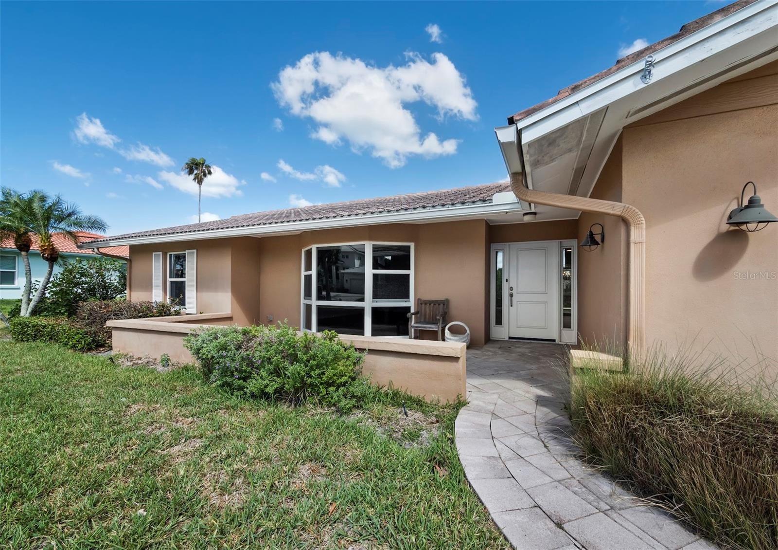 EMERALD HARBOR - Residential