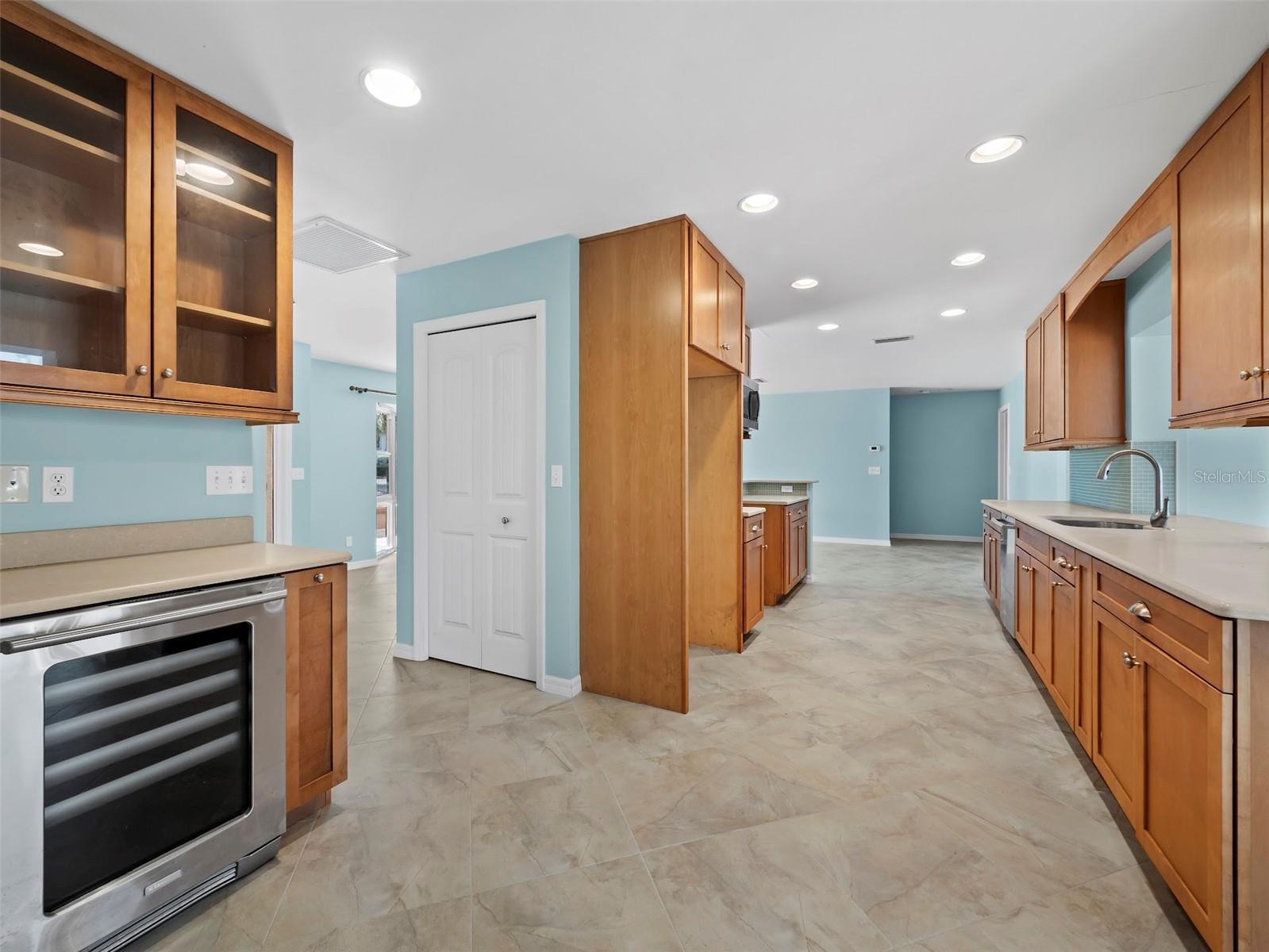EMERALD HARBOR - Residential