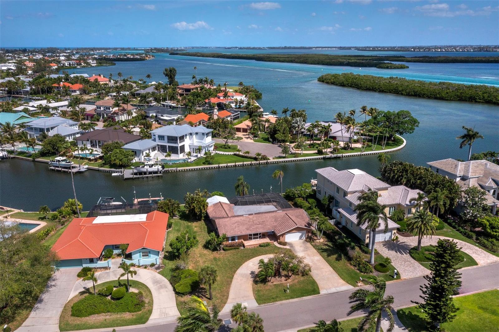 EMERALD HARBOR - Residential