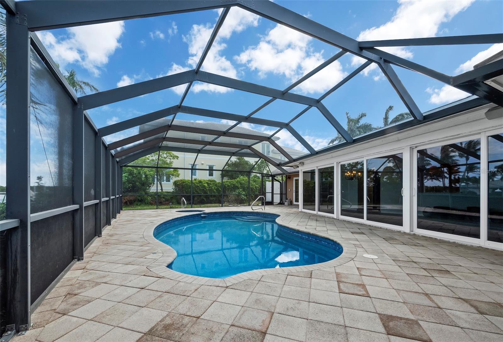 EMERALD HARBOR - Residential