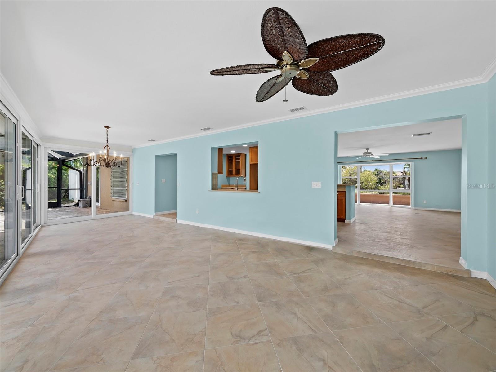 EMERALD HARBOR - Residential