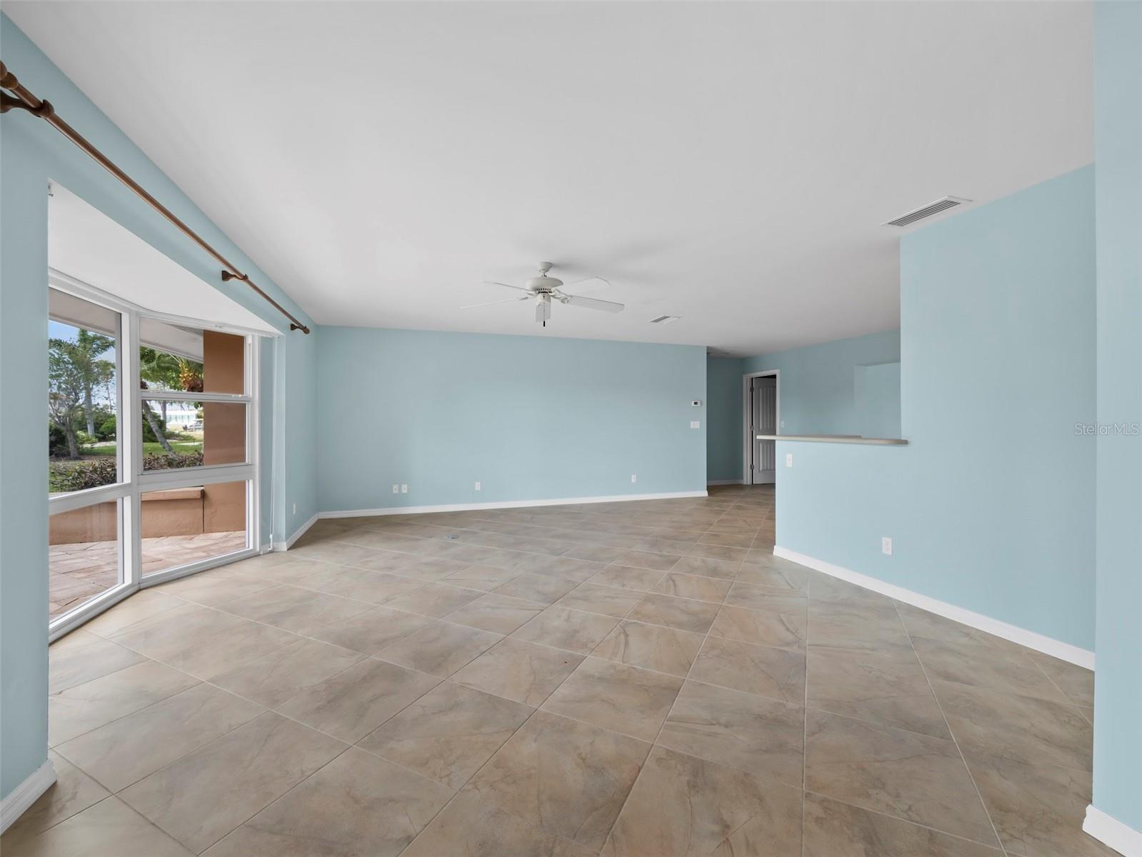 EMERALD HARBOR - Residential