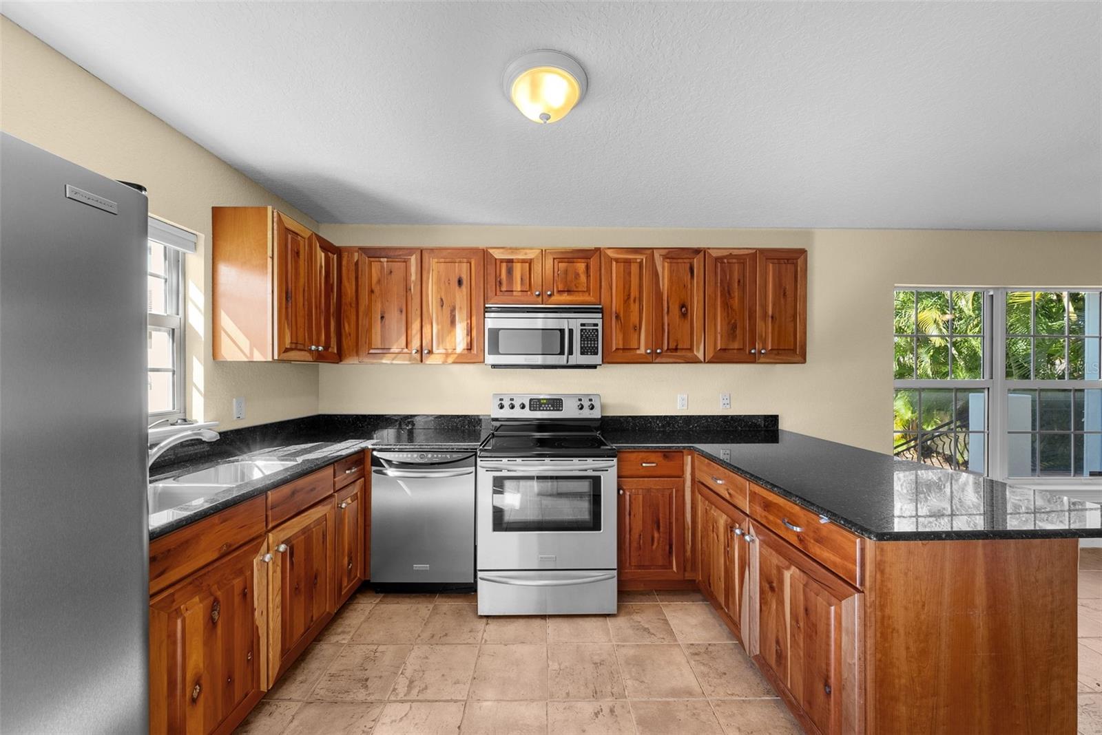 SUNSET PARK - Residential