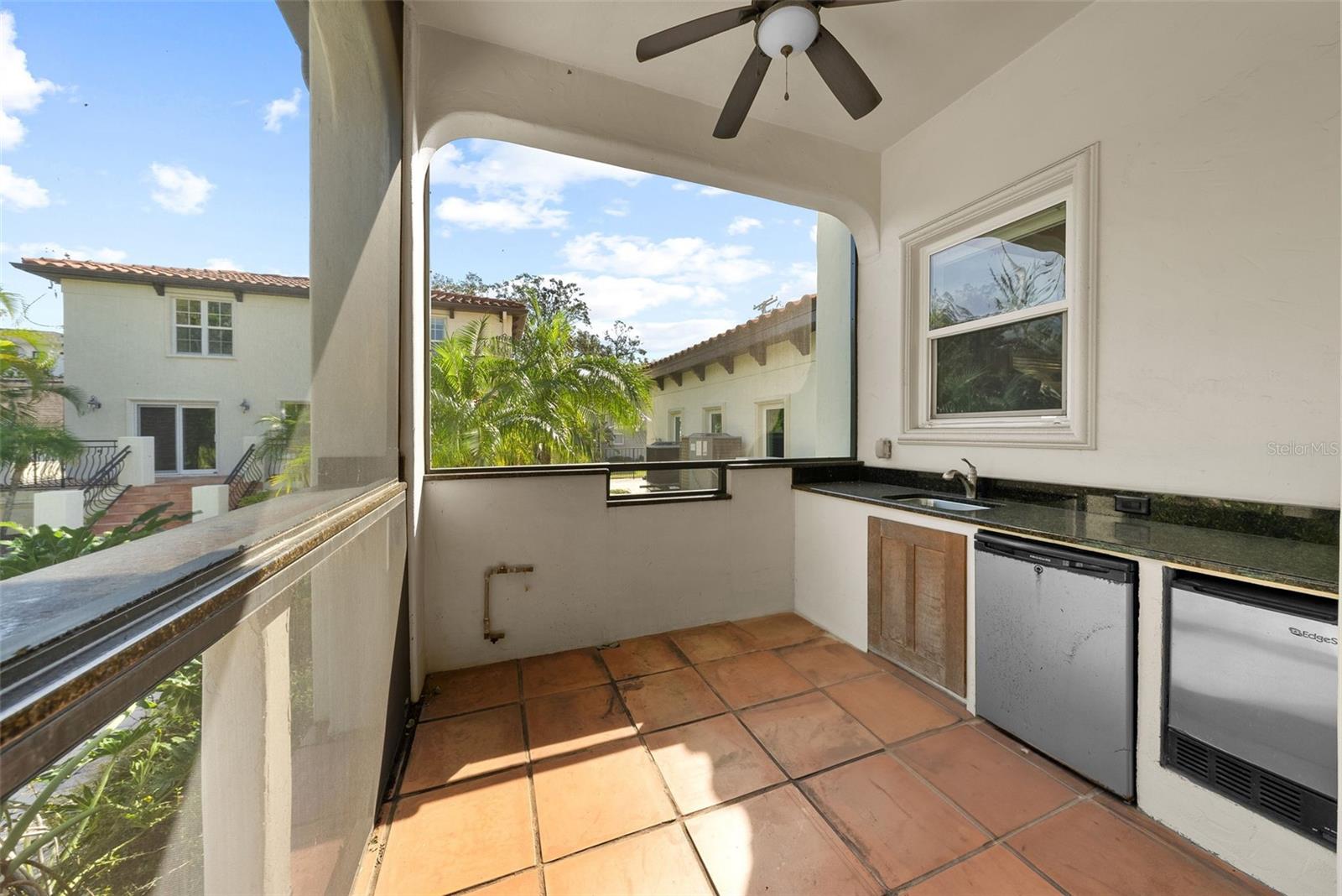 SUNSET PARK - Residential