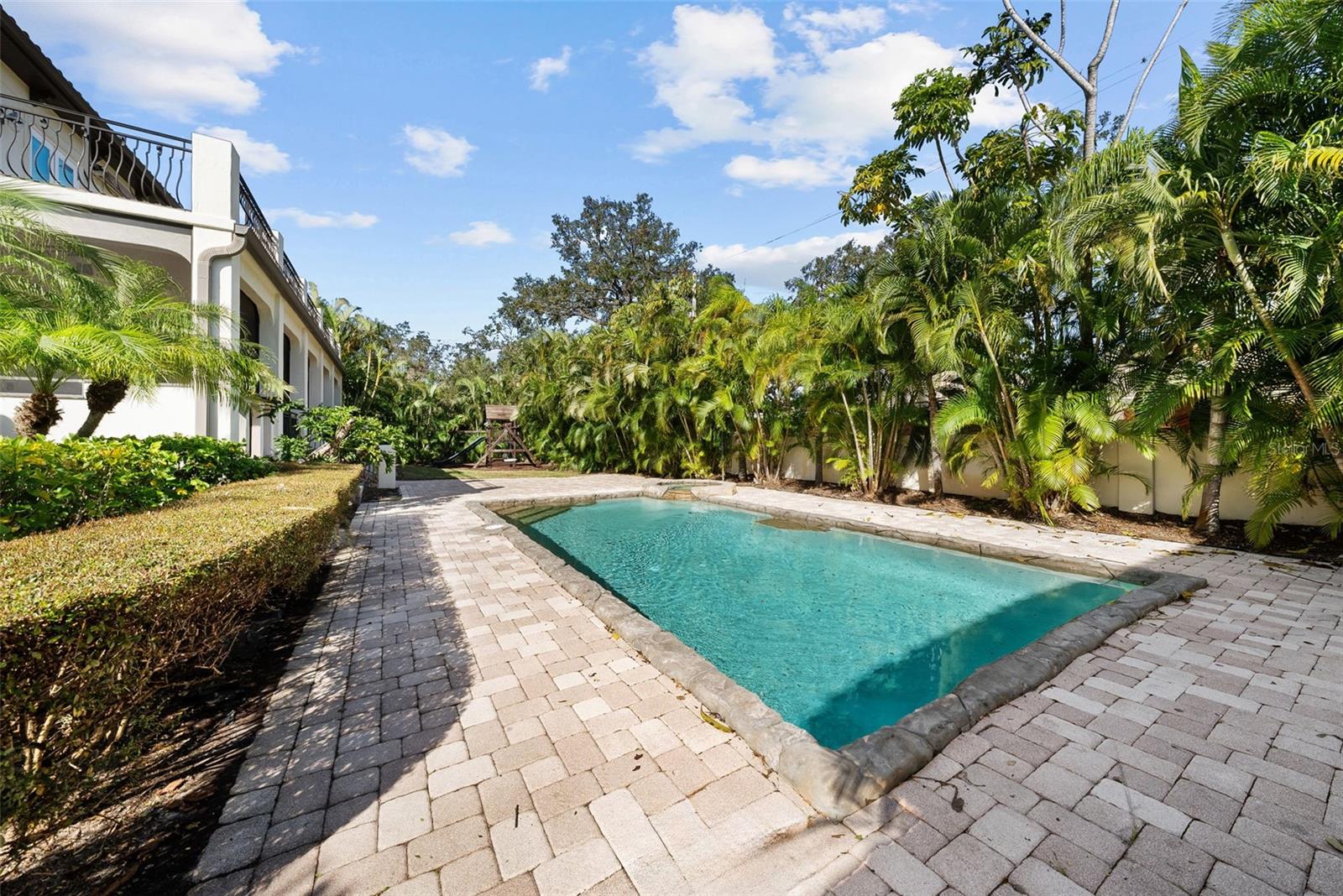 SUNSET PARK - Residential