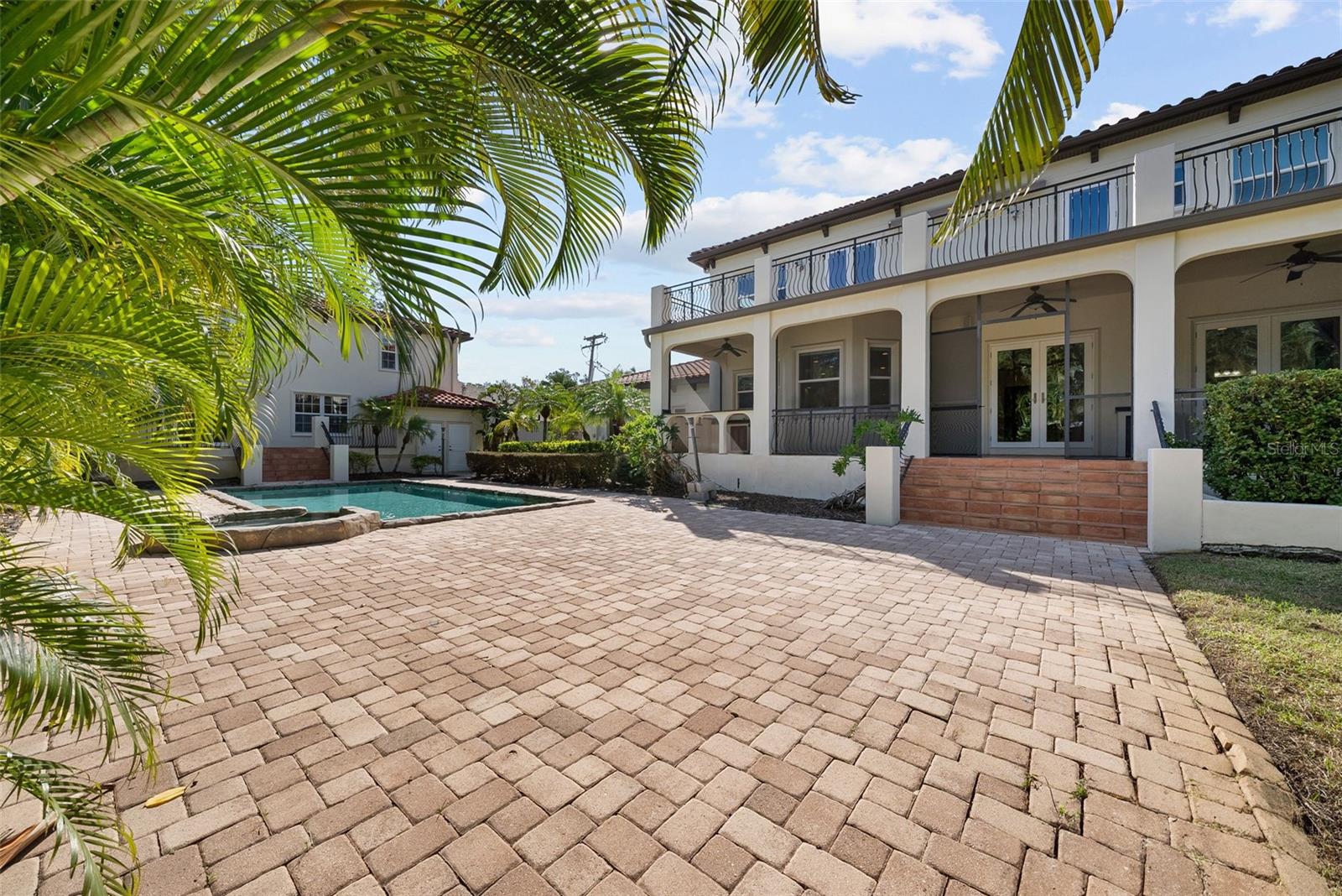 SUNSET PARK - Residential