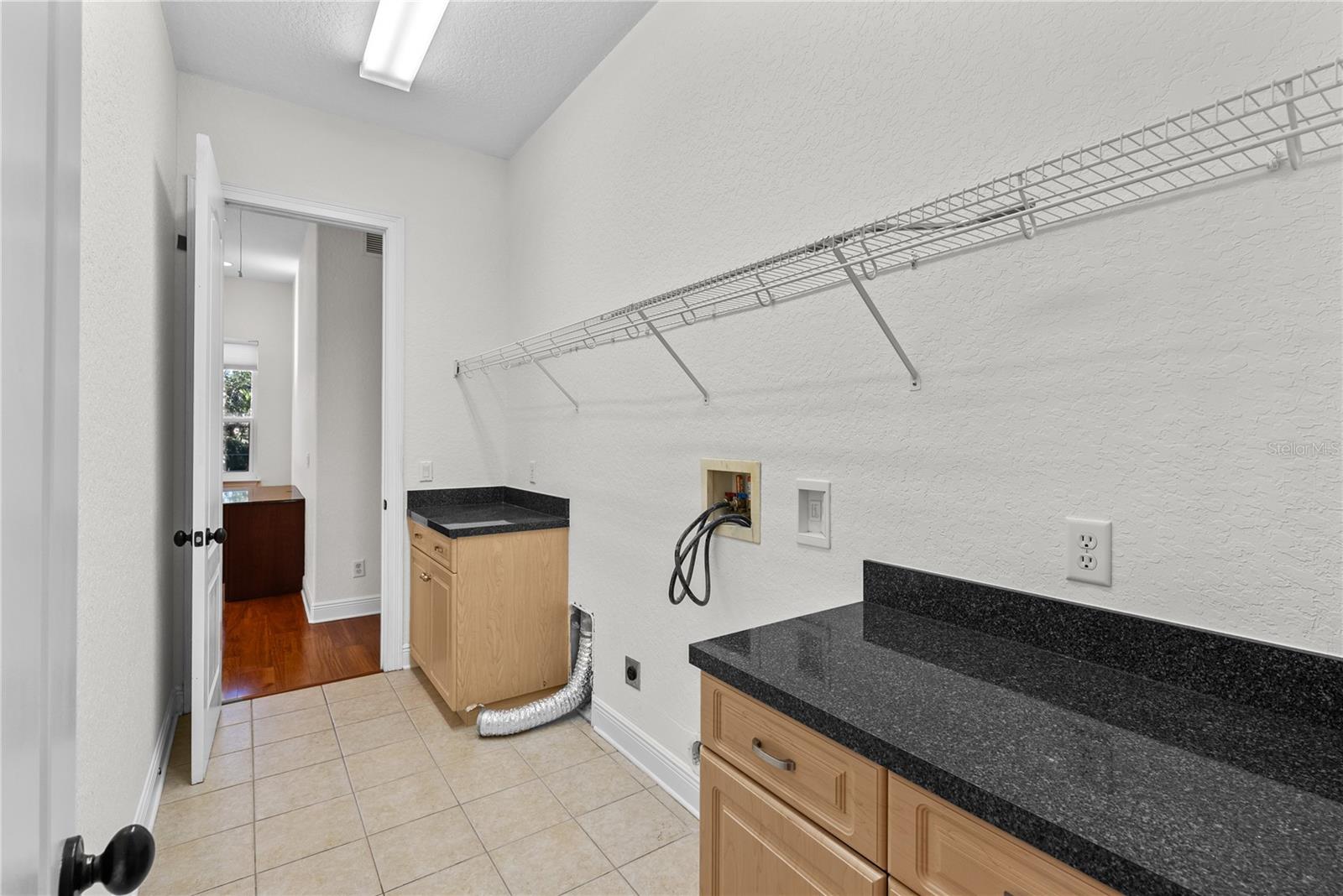 SUNSET PARK - Residential