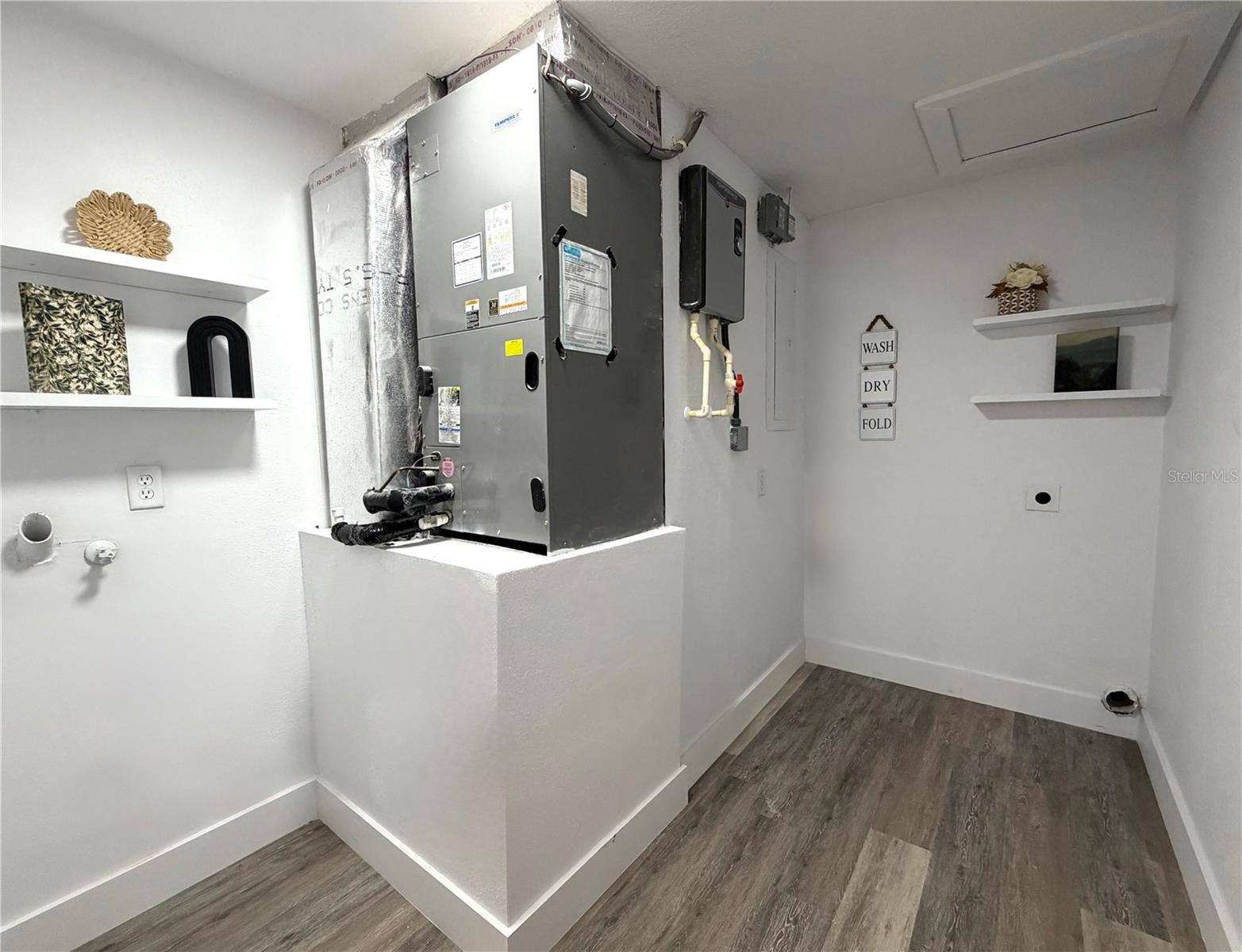 ORANGE BLOSSOM HILLS UNIT I - Residential
