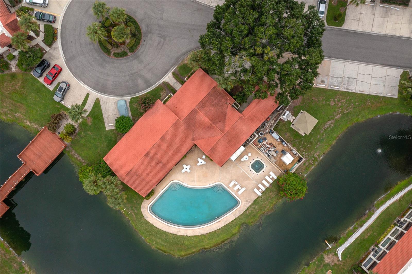 COUNTRY CLUB VILLAGE CONDO - Residential