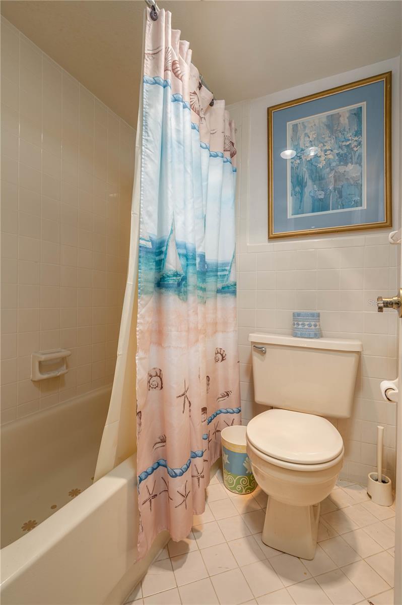 COUNTRY CLUB VILLAGE CONDO - Residential