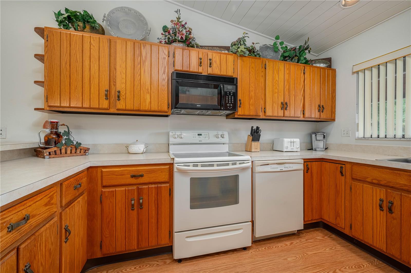 COUNTRY CLUB VILLAGE CONDO - Residential