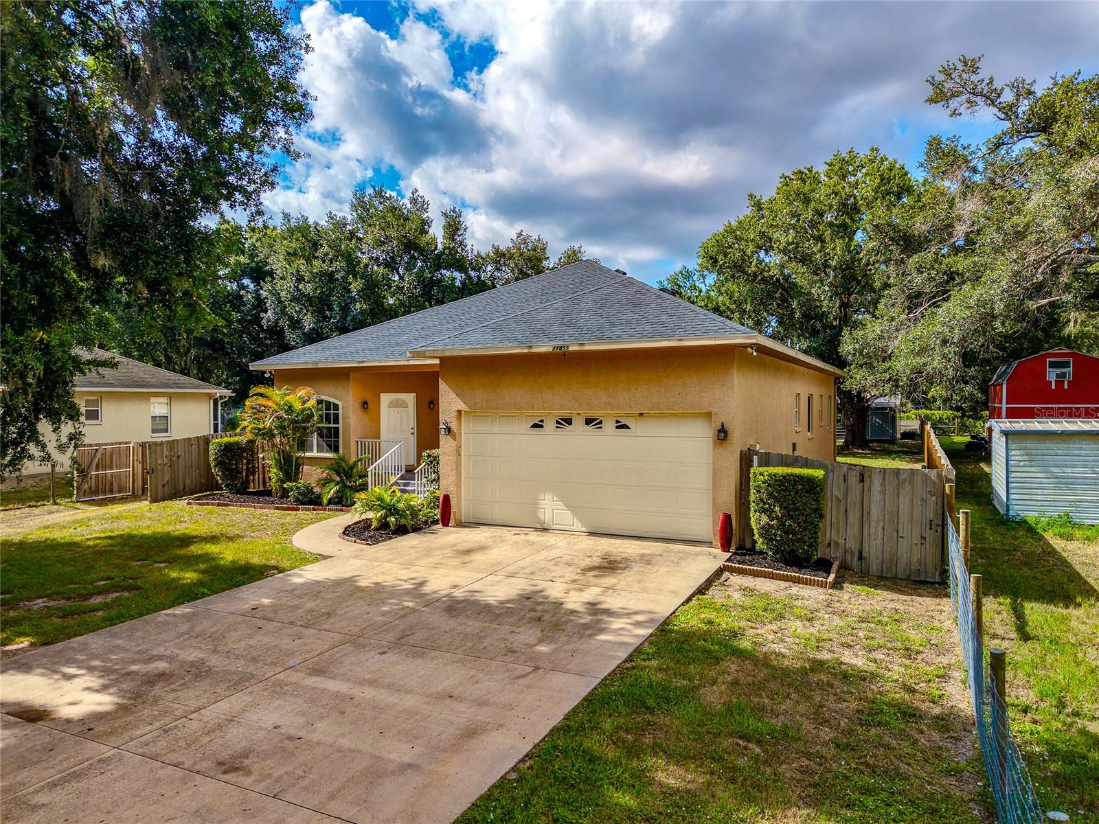 PARRISH WOODS - Residential