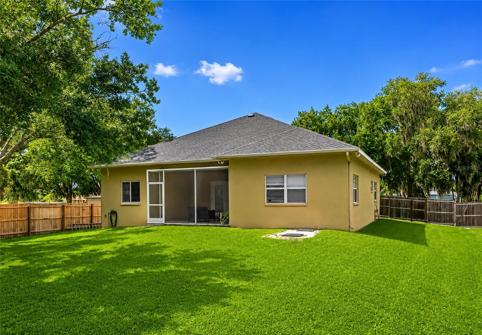 PARRISH WOODS - Residential