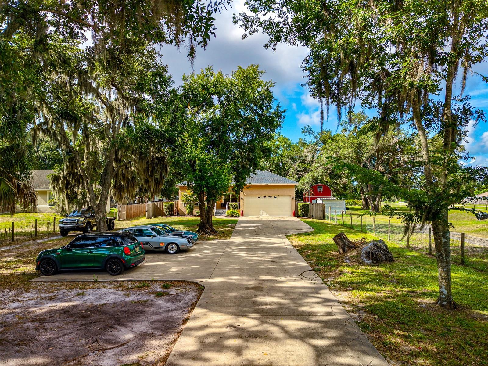 PARRISH WOODS - Residential