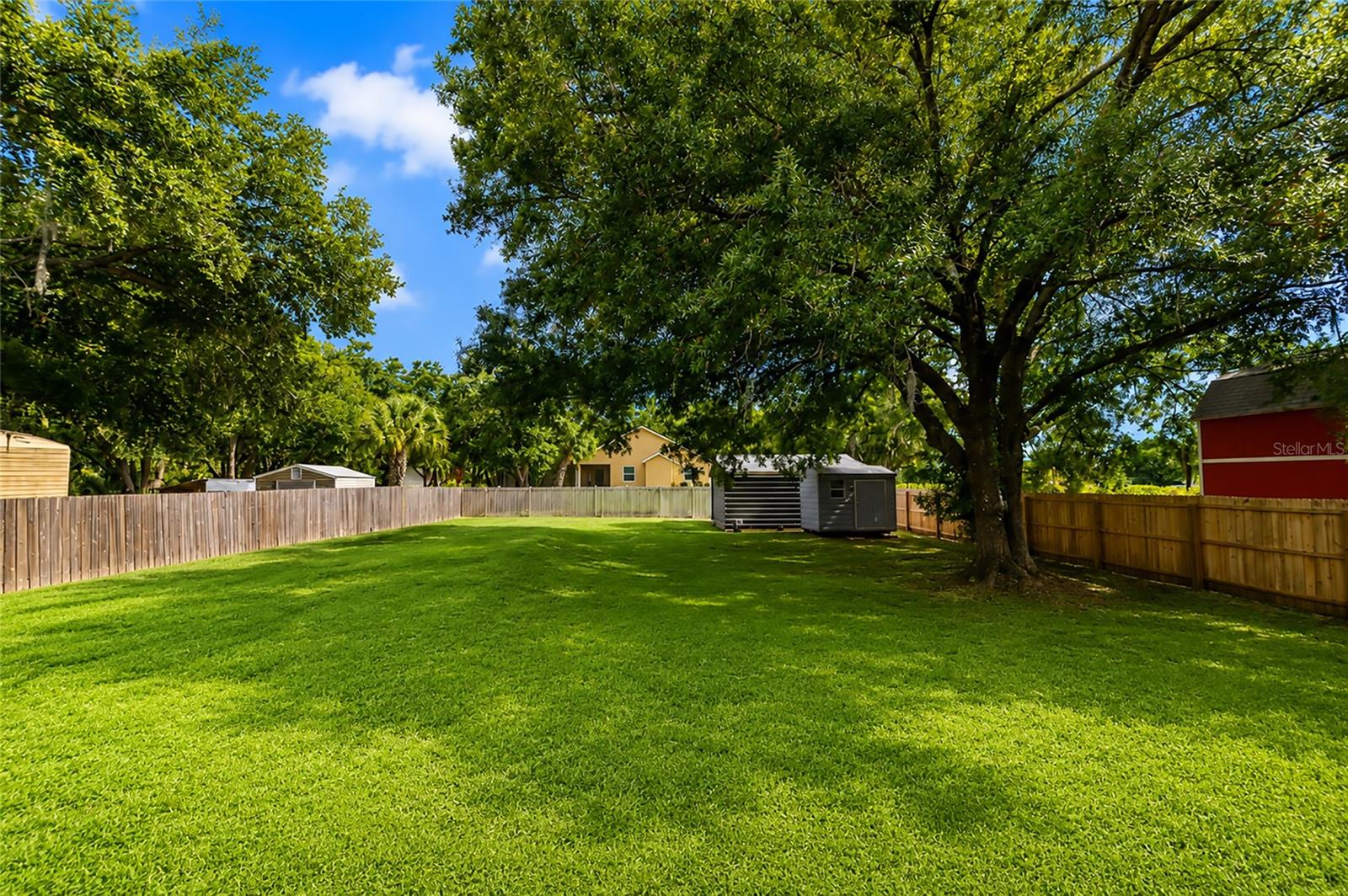 PARRISH WOODS - Residential