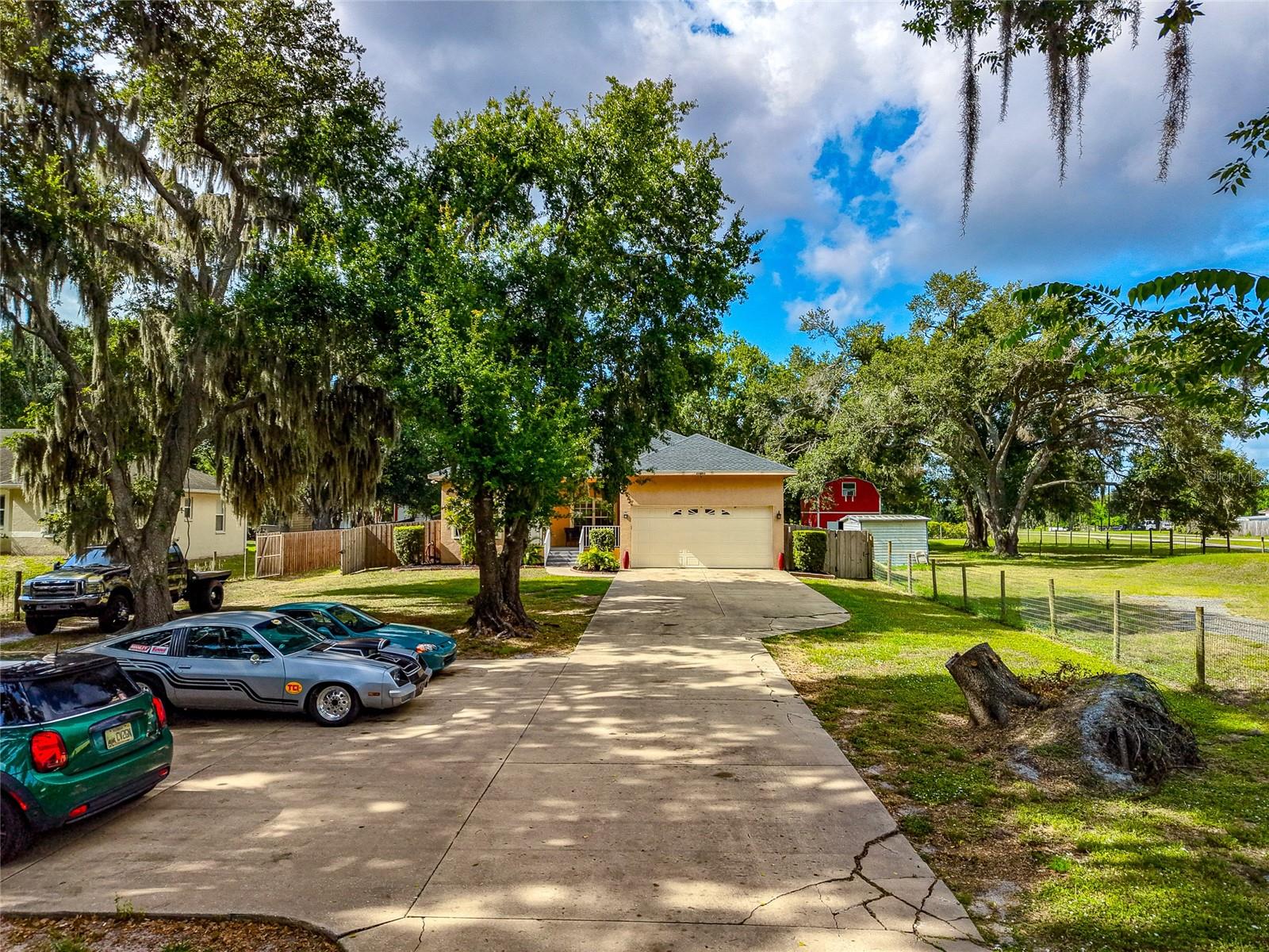PARRISH WOODS - Residential